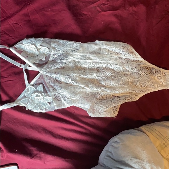 White lace bodysuit - Picture 1 of 2
